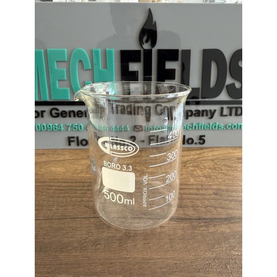 Beaker, 500ml, Low Form Graduated Measuring with Spout - 3.3 Borosilicate Glass - China