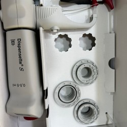 Bottletop dispenser Dispensette® S, Digital, DE-M marking, 0,5-5 ml with recirculation valve